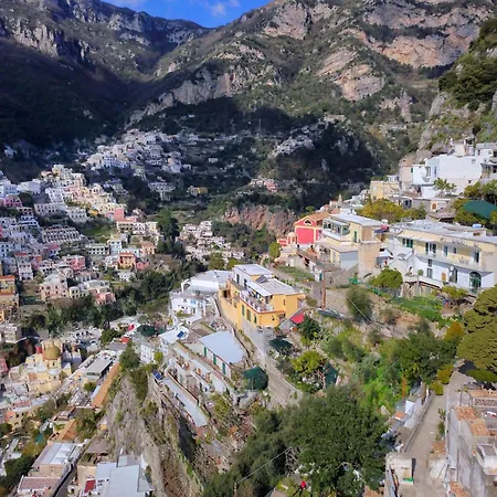 - Anna * Positano