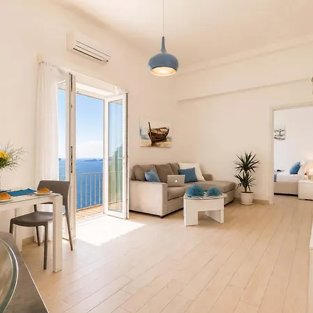 - Anna Villa Positano